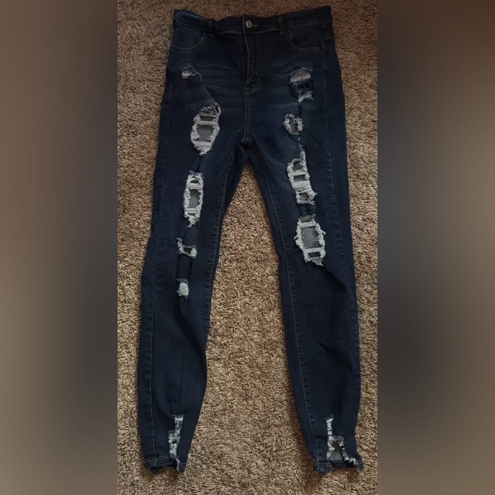 Women's Distressed Black Jeans